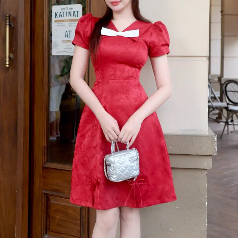 Đầm đỏ dự tiệc sang trọng cổ v chữ a tay phồng đẹp thanh lịch thiết kế cao cấp đi tiệc đi chơi Lux W Fashion 4