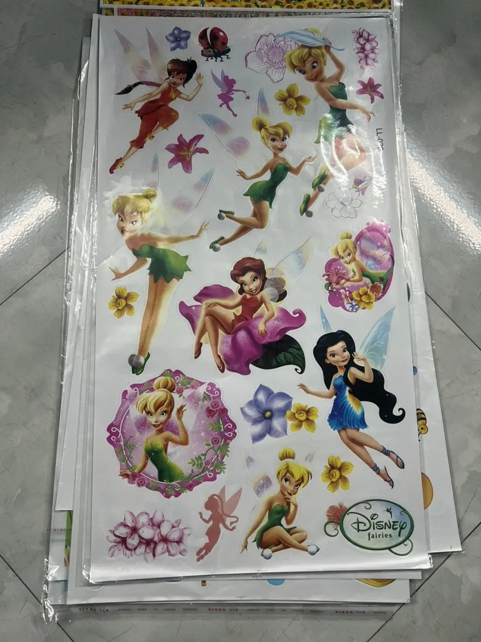 Decal Decor Phòng - Hình dán công chúa, siêu nhân và kitty cho bé sáng tạo trang trí bàn học, tủ quần áo ATD
