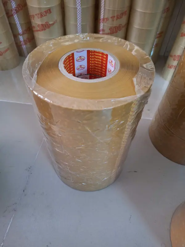 Băng keo ĐỤC siêu dính loai  1 kg/ cuộn  trong ( 1 cuộn= 1kg), chuyên dán thùng hàng nặng, thùng hàng xuất khẩu 3