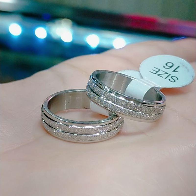 Cincin couple titanium silver { HARGA SATUAN }  / Cincin Mmata Banyak Pilihan Cincin Stainless Steel Polos skena 3
