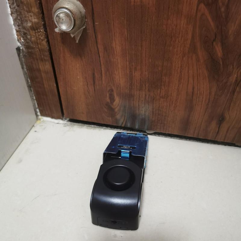 Battery Required Door Stop Alarm, 120dB Adjustable Home Door Stop Alarm, Security Alarm For Home Hotel (Without Battery) 7