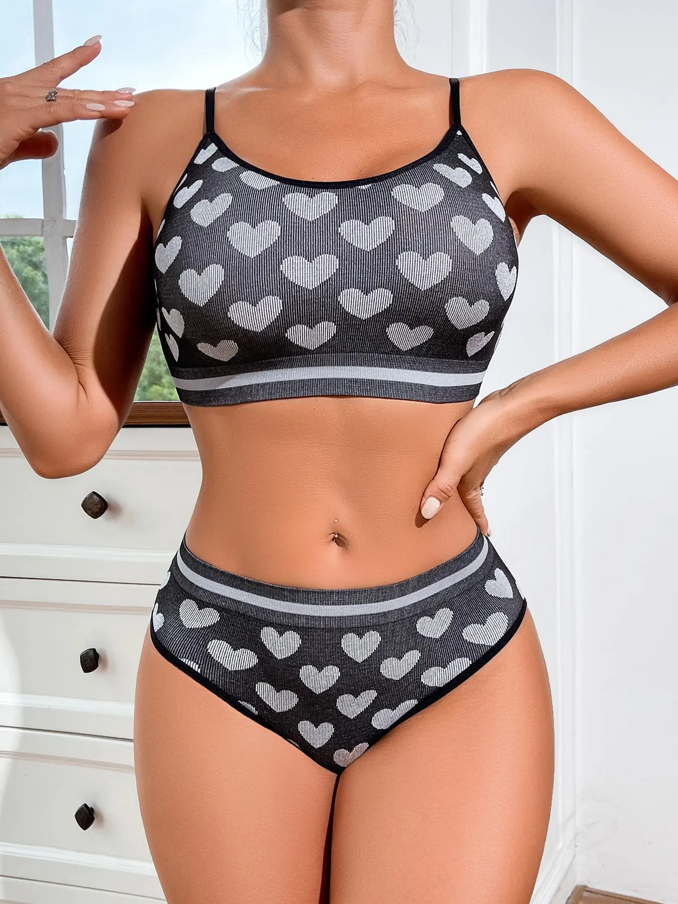 Two-Piece Set Women's Heart Print Wireless Bra & Panty Underwear Set, Casual Comfy Breathable Adjustable Strap Bralette & Panty Set, Lingerie Set for Daily Wear Valentine's Day, gift