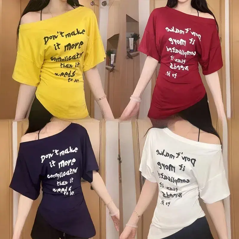 One-shoulder and off-the-shoulder short-sleeved printed T-shirt, irregular and slim-fitting, a spicy girl's off-the-shoulder and versatile summer top