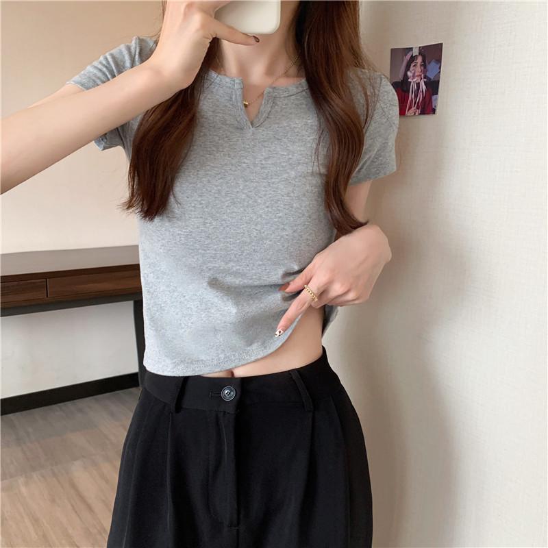 Product Introduction of Summer slim fit crop top spicy girl outfit T-shirt short sleeved plain color, comfortable and breathable, paired with jeans 29