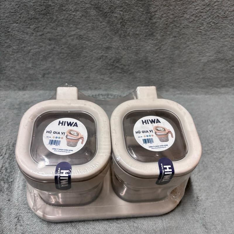 BỘ ĐỰNG GIA VỊ 2-3 HỘP TIỆN LỢI KÈM THÌA MÚC Màu sắc nhã nhặn, chất liệu nhựa PP nắp đóng tiện lợi dễ dàng vệ sinh 5