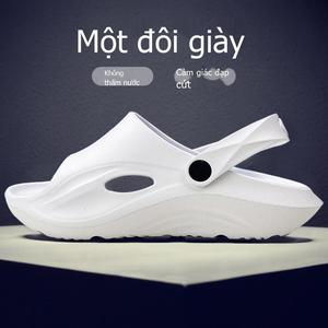 Dép Nam Mùa Hè, Chống Trượt, Ngầu, Thích Hợp Mặc Ngoài Trời, Năm 2025 giay  thao