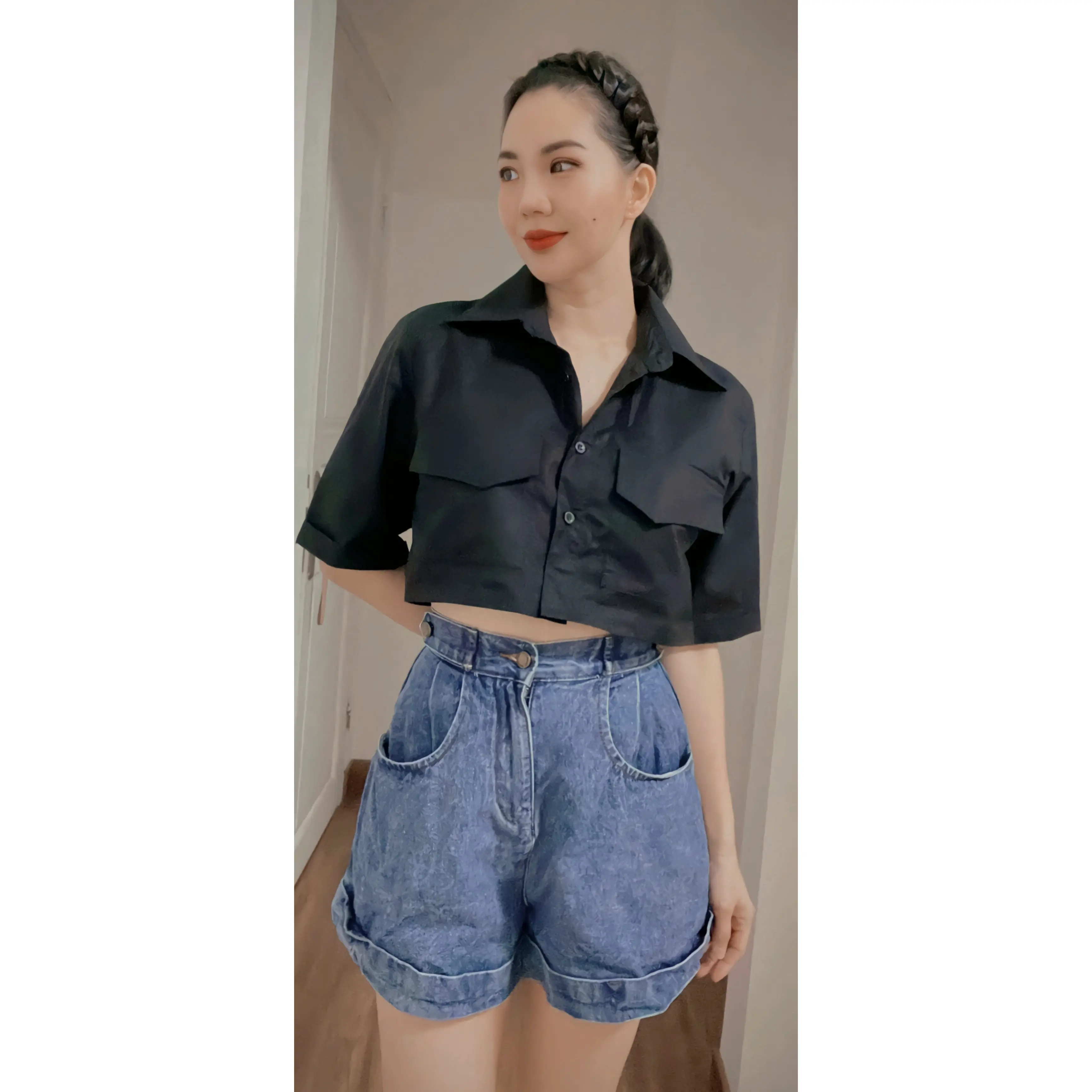 [LOLI] Kemeja Crop Wanita Lengan Pendek
