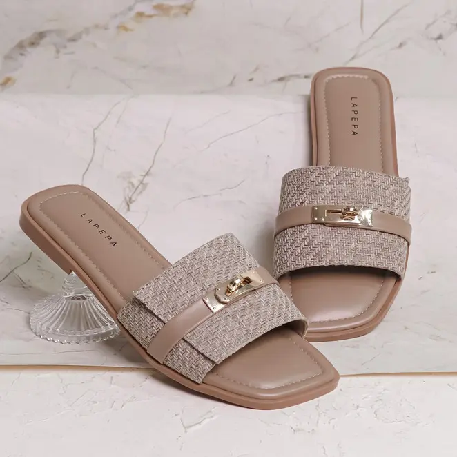 LAPEPA YUK - MARTHA Sandal Wanita Teplek Korea Casual Size 36 - 40 Sendal Slop Empuk Flat Cewek Kasual Rumahan Warna Hitam Mocca Coklat Rumah Selop Korean Style Santai Premium 37 38 39 Perempuan Kekinian Terbaru Shoes ORI Original Mall Official Store