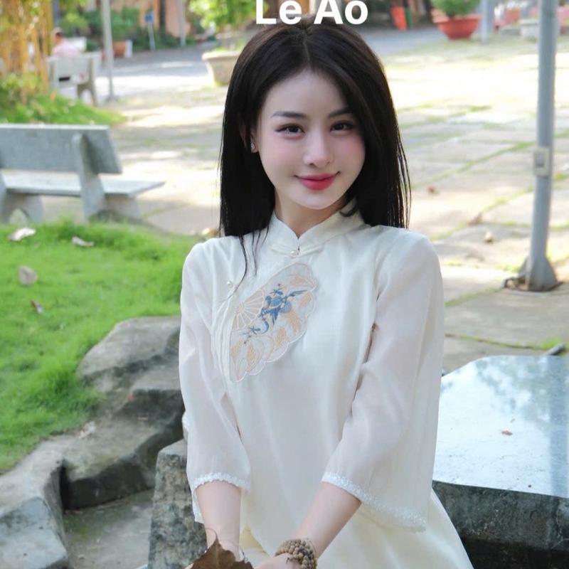 LẺ ÁO LỤA TƠ CÁT THÊU QUẠT TAY REN ( Không kèm quần ) 0