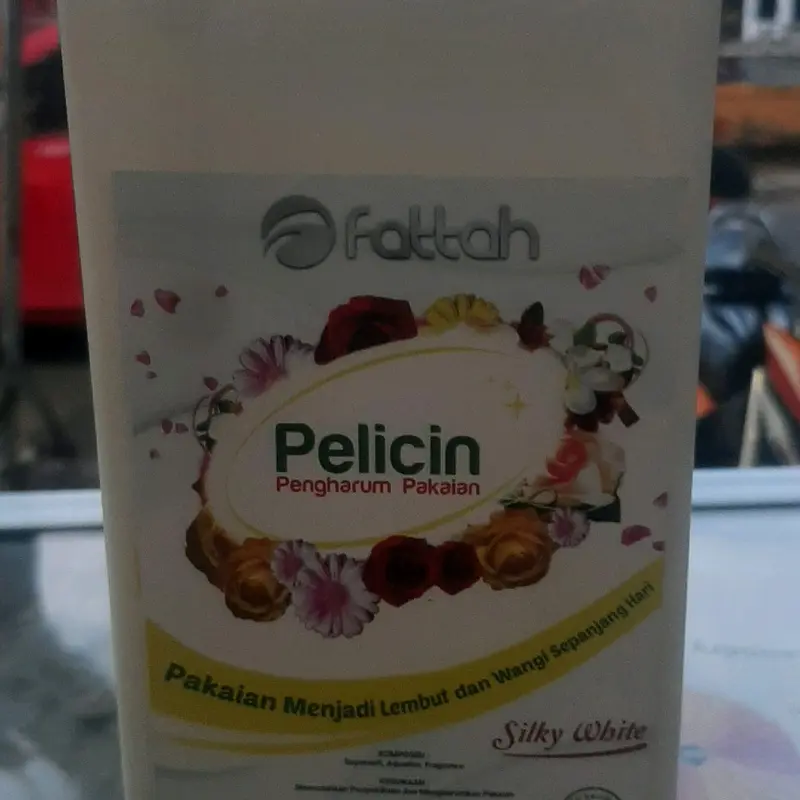 Pelicin+Pewangi Pakaian (Cair) 1 Liter Pewangi 3
