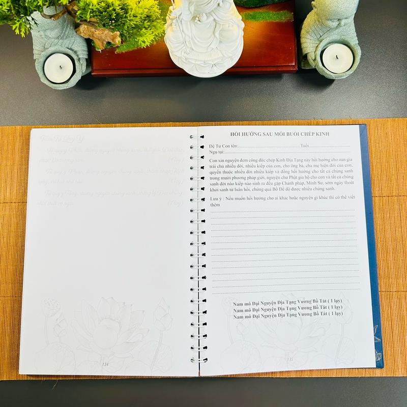 [ Tặng Vòng 108 hạt, 10 Bút Ngòi, 1 Bút Nhũ ] Sổ Chép Địa Tạng (BẢN CAO) Chữ Mờ < DTXBC > tu tap 5