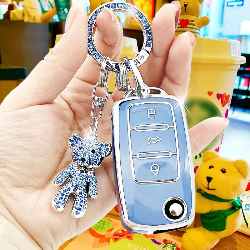 Car Key Case with Bear Charm, Cute Car Key Protective Cover, Soft TPU Anti-lost Car Key Protector, Universal Car Key Fob Cover for Volkswagen Sprint 4