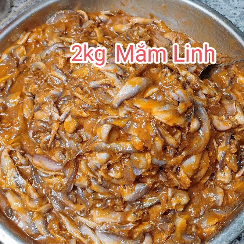 combo 2kg Mắm Cá Linh Cô Nhiều gồm 2 hộp mỗi hộp 1kg vị Mặn Dịu.