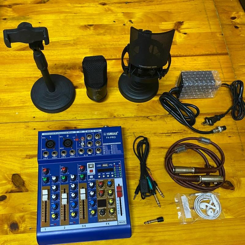 Bộ mic thu âm livestream Takstar SM8B 48V và Bàn trộn F4 pro kèm tai nghe,kẹp mic,kẹp điện thoại