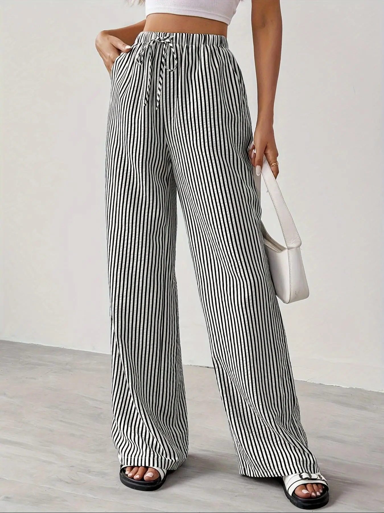 Women's Striped Print Drawstring Waist Wide Leg Pants, Casual Pocket Trousers for Daily Wear, Ladies Bottoms for All Seasons