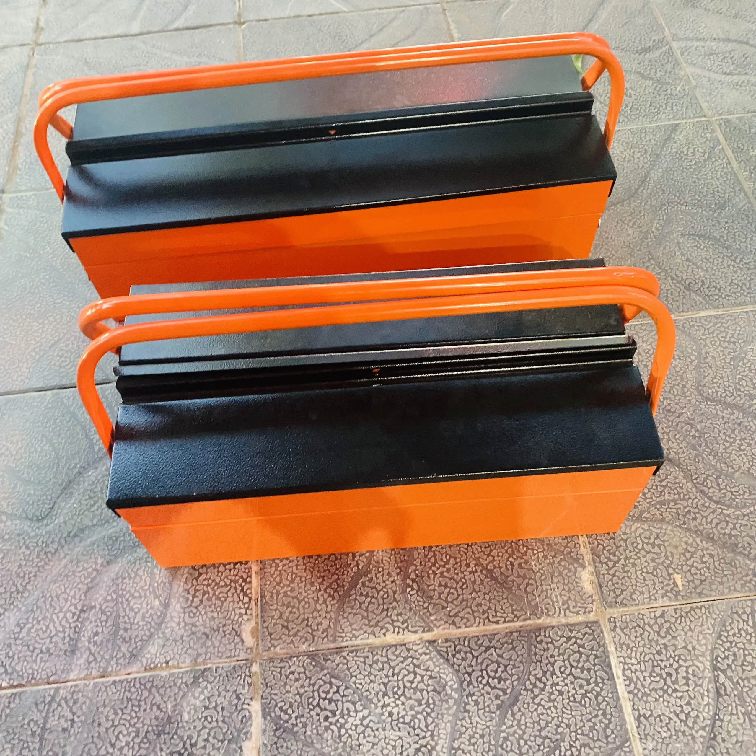 Thùng đồ nghề sắt 17inch 22inch 2 tầng 3 ngăn kích thước 42x20x15 cm 52x20x15 cmmàu cam đen.