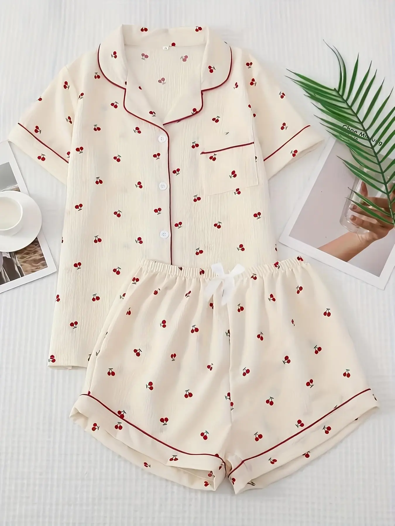 【Plus Size】 Two-Piece Set Cherry Print Contrast Binding Pocket Button Front Shirt & Elastic Waist Shorts Pajama, Elegant Lapel Short Sleeve Top & Bow Decor Shorts PJ Set, Women's Sleepwear for All Seasons Valentine's Day, gift Valentine's Day