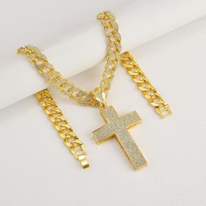 Kalung Loket Salib, Gaya Klasik, Emas-Perak dan Berlian Penuh, Sesuai untuk Semua Majlis baddies  chain