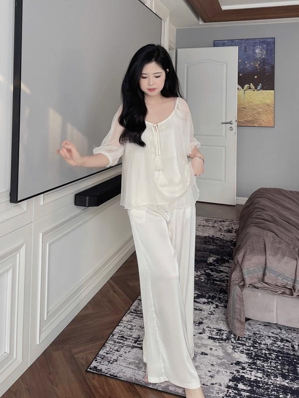Product Introduction of Sét pijama lụa phối vải von tơ hàng lyly cao cấp màu kem 4