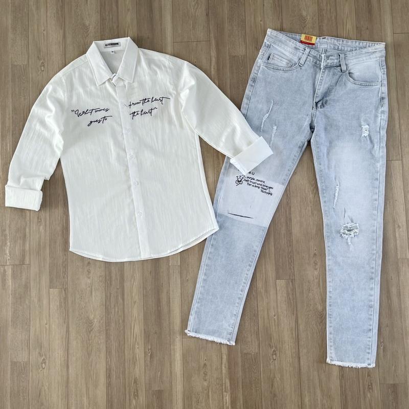 1 bộ ( quần jeans co giản ôm gọn , thêu chữ ở gối và áo sơ mi đũi màu trắng ) size 40-75kg dành cho nam