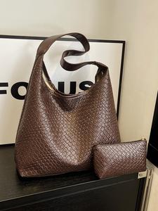 Bolsa tote de nylon colorblock para mujer, bolso de mano de gran capacidad con estampado de letras a la moda, diseño con doble asa y correa de hombro con cierre