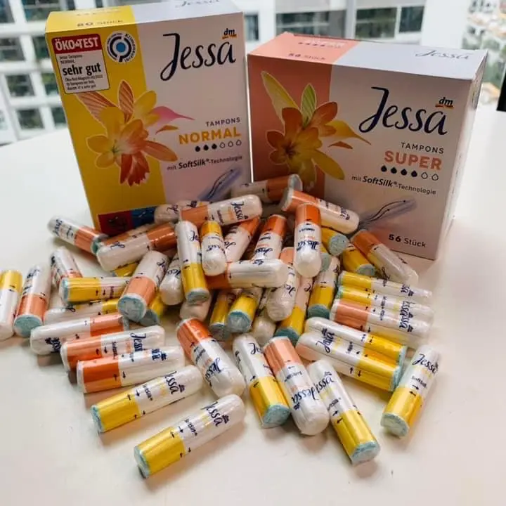 2 hop tampon dùng thay cho băng vệ sinh sạch sẽ thấm hút tốt ah!