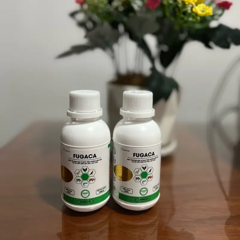 1 Chai FUGACA (dạng uống 100ml) + 1 xilanh 3ml đong lường - Đ.tri giun sán kí sinh trên đường tiêu hóa và hô hấp trên gia súc và gia cầm 2