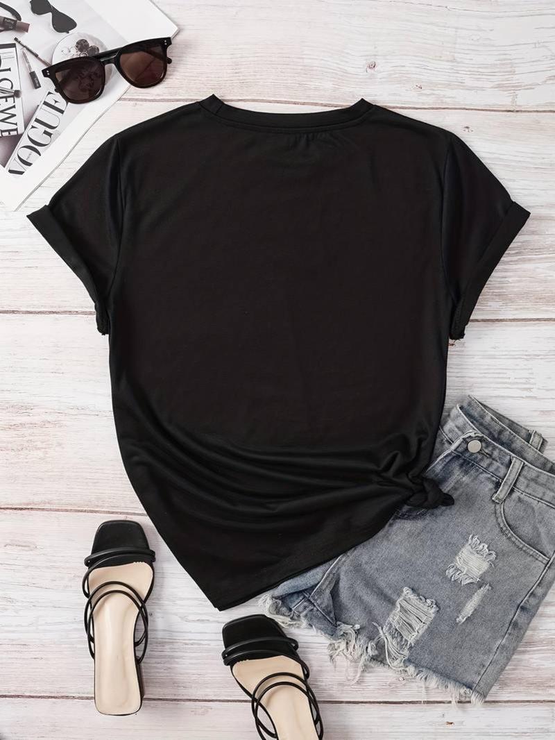 Product Introduction of Plus Size 80s & 90s Made Me Letter Print Round Neck Tee, Casual Short Sleeve Crew Neck T-shirt for Summer, Women's Plus Clothing for Daily Wear 8