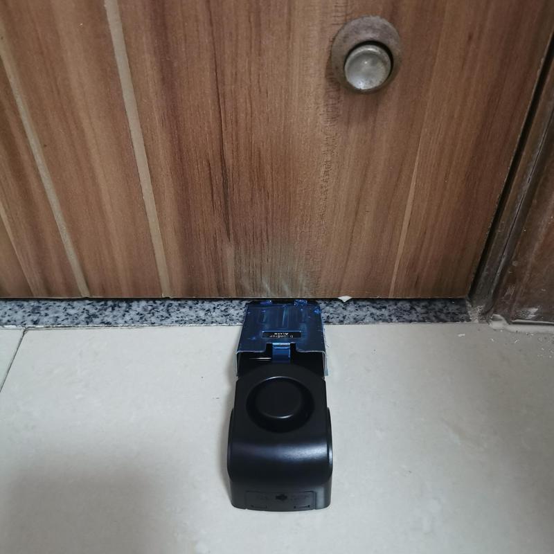 Battery Required Door Stop Alarm, 120dB Adjustable Home Door Stop Alarm, Security Alarm For Home Hotel (Without Battery) 8