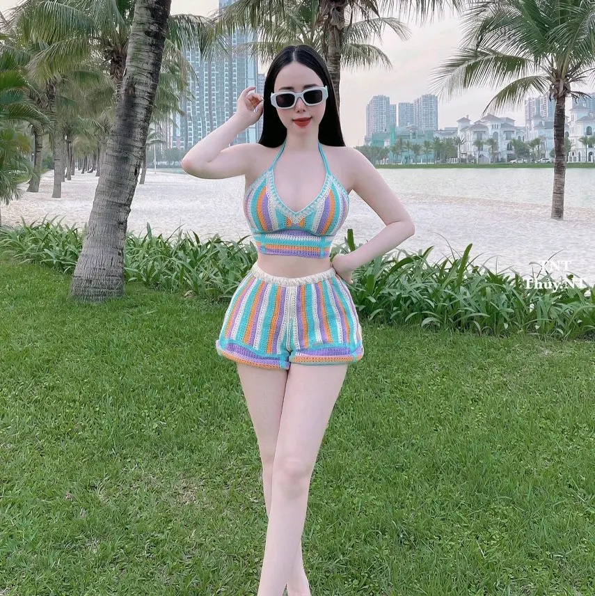 Set bộ đi biển áo bra sọc cột dây sau lưng kèm quần short siêu xinh