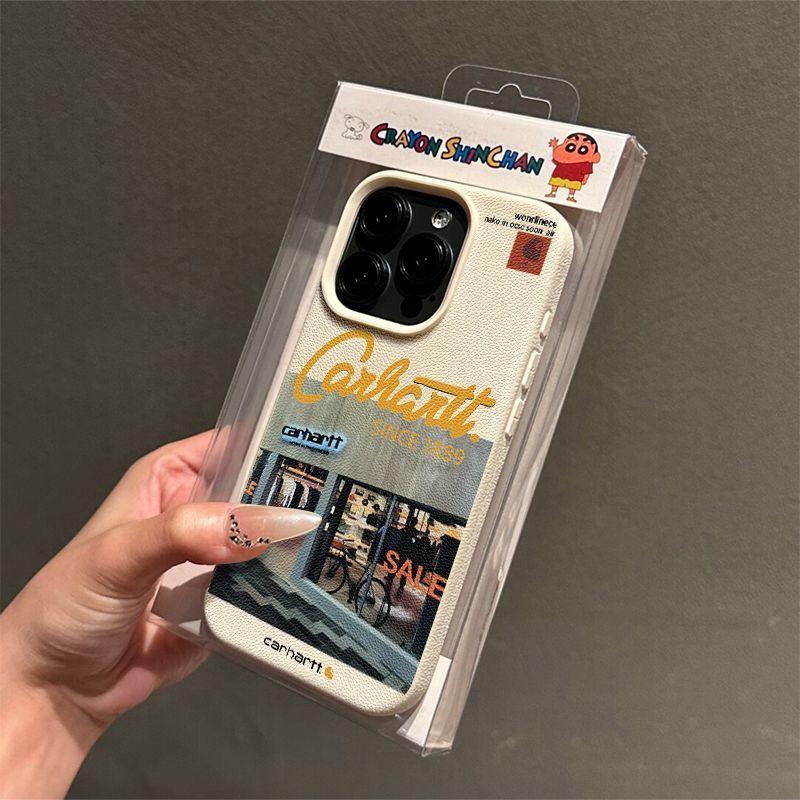 Ốp điện thoại họa tiết da với hình minh họa góc đường phố, phù hợp với iPhone…