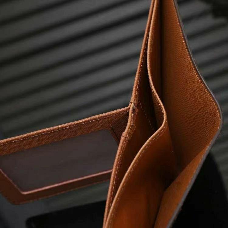 Product Introduction of Ví Nam, Da PU, Kiểu Dáng Ngắn, Giả Da Mới, Thích Hợp Cho Giới Trẻ, Có Ngăn Đựng Thẻ 3