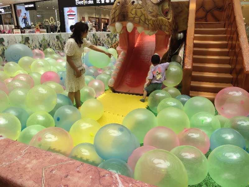 Product Introduction of Bubble Ball Summer TPR Decompression Oversized Inflatable Ball Water Injection Bubble Balloon balloon garland 10