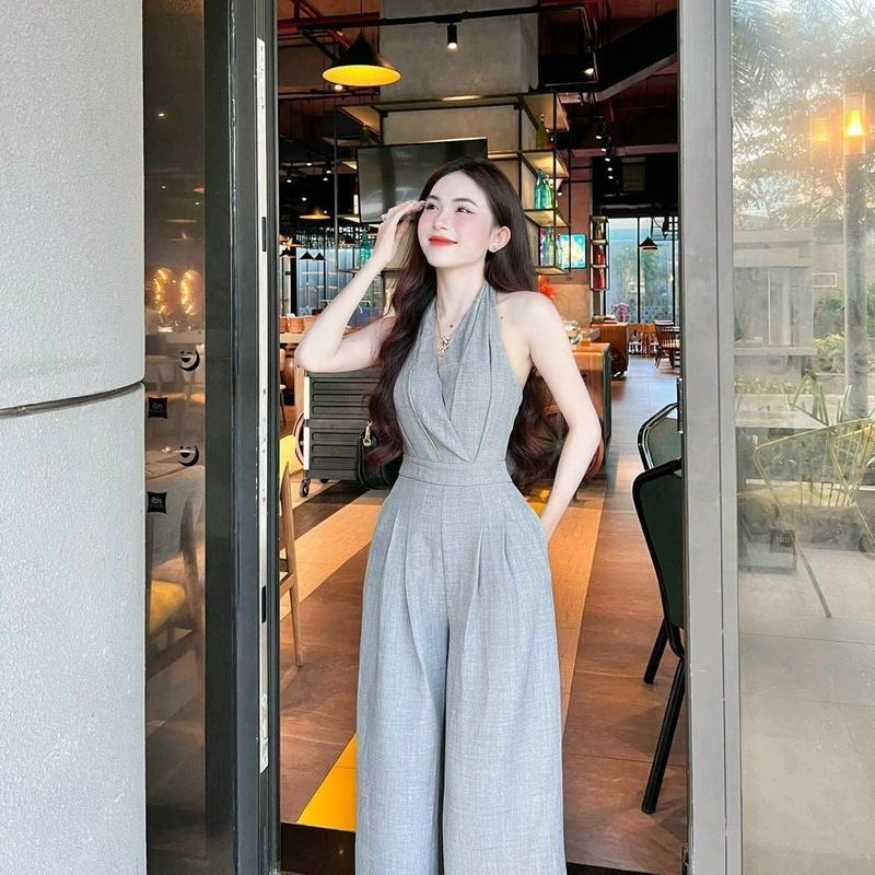 Sét Jumpsuit thời trang nữ body cổ yếm ống suông rộng với 3 tone màu sang chảnh đi dự tiệc sang trọng 2