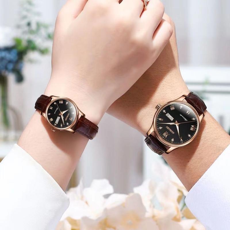 Product Introduction of Đồng Hồ Cặp Đôi, Thụy Sĩ Chính Hãng, Không Cơ Khí, Đồng Hồ Nam Và Nữ Tự Động, Thời Trang, Dây Da, Không Thấm Nước, Dạ Quang, Cao Cấp Watch Đeo Tay 9