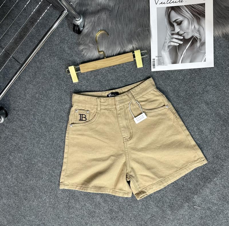 Product Introduction of Quần Short Kaki Chữ B Thêu Form Cạp Cao 4sz S M L XL 4