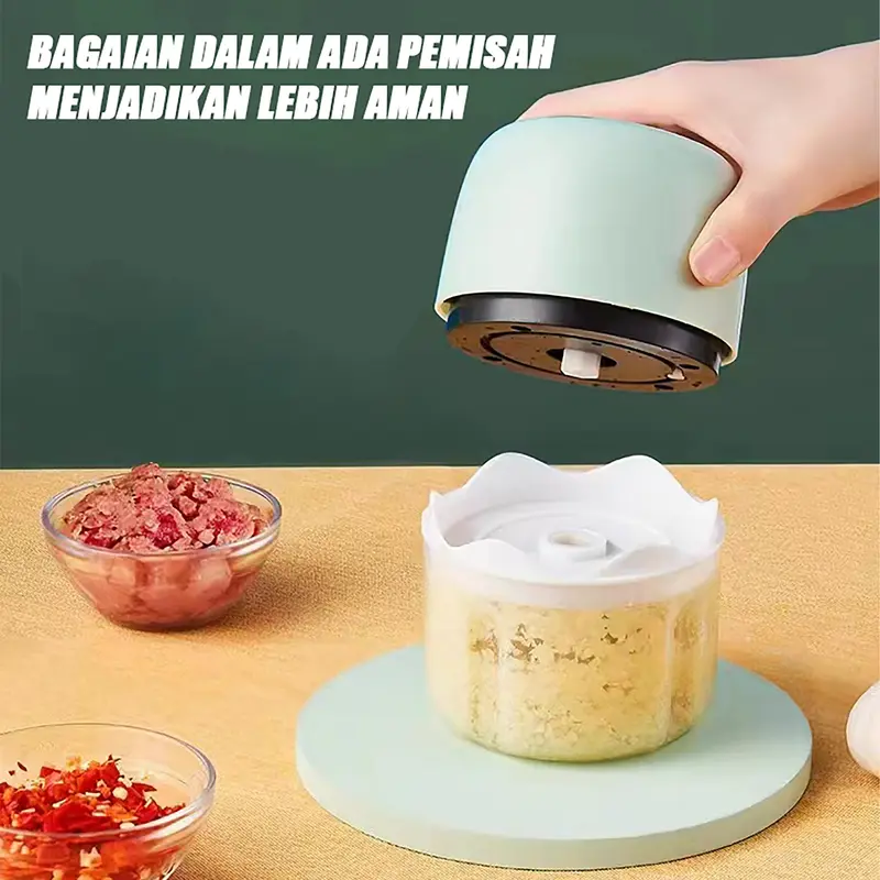 PPLUS  Blender mini elektrik-Hijau 250ML/Blender Mini Portable USB Penghancur Bawang Putih Mini Chopper Penggiling Daging Wireless Mini Cooking Machine/hijau/pisau/putih Hijau Pisau Putih Kabel Mesin 8