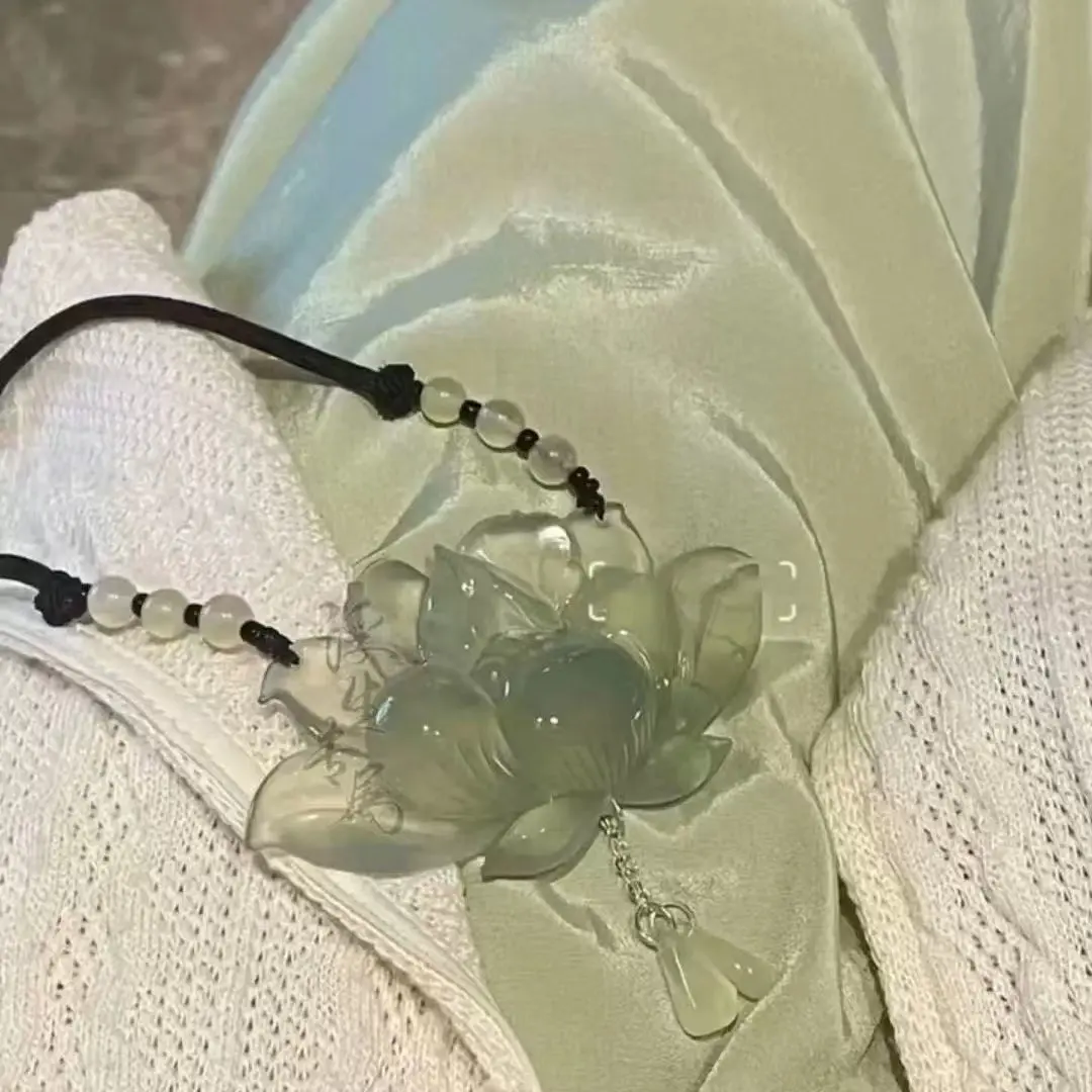 Vòng Cổ Hoa Sen Trong Suốt Mới Của Hàn Quốc, Mặt Dây Chuyền Hoa Sen Phóng Đại, Phụ Kiện Hanfu, Vòng Cổ Tối Giản Độc Đáo Cho Nữ Female Male Anniversary Auspicious Daily Engagement Fabric Plastic