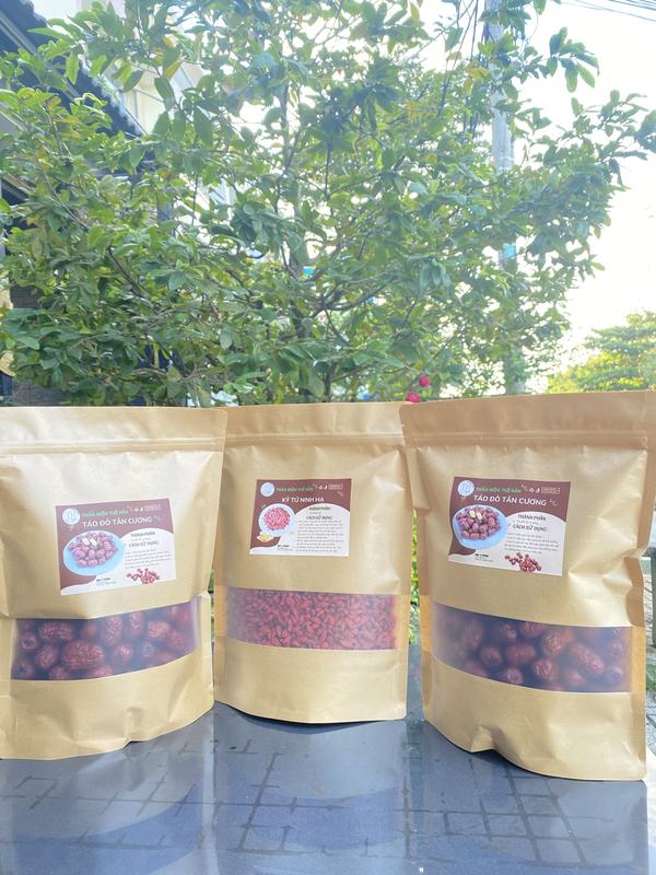 COMBO 1KG TÁO ĐỎ SIZE TRUNG CƠM DÀY VÀ 500G KỶ TỬ SẤY MỘC, HÀNG TỐT Ăn Vặt Snack Food Thức Ăn quả