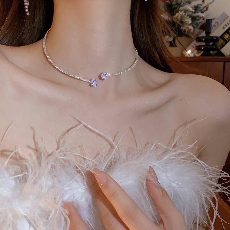 YR039 - Vòng cổ choker đính đá trắng phong cách hàn quốc nhẹ nhành thanh lịch Trang Sức