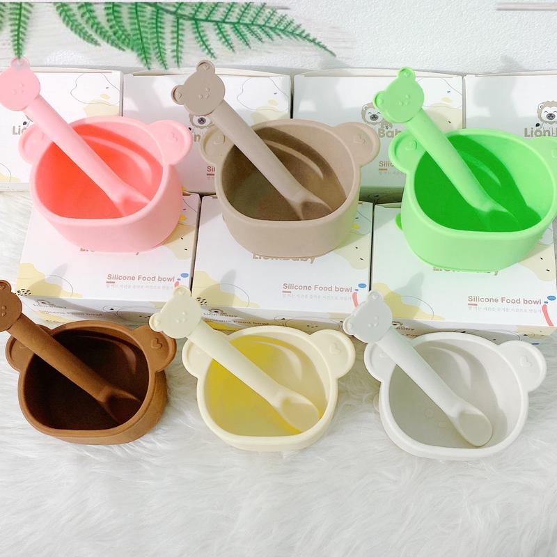 Bát silicon Lion Baby có đế hít cho bé ăn dặm