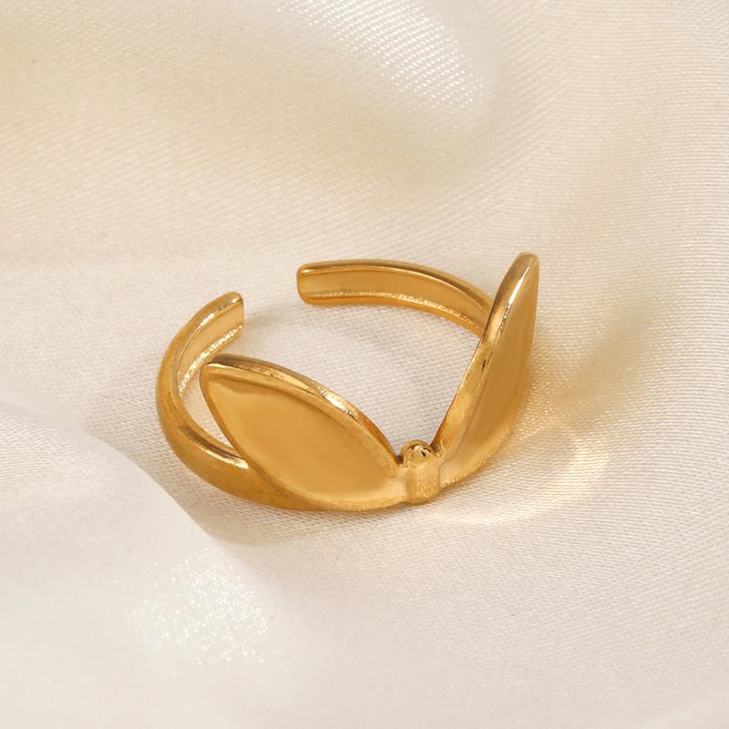Product Introduction of 2025 Hot-selling Stainless Steel Rabbit Ear Opening Ring Personalized Hip-hop Non-fading Rabbit Ear Titanium Steel Ring for Women 17