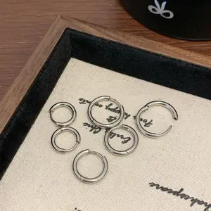 Anting baja titanium HILA, anting melingkar baja tahan karat minimalis, anting sederhana Korea