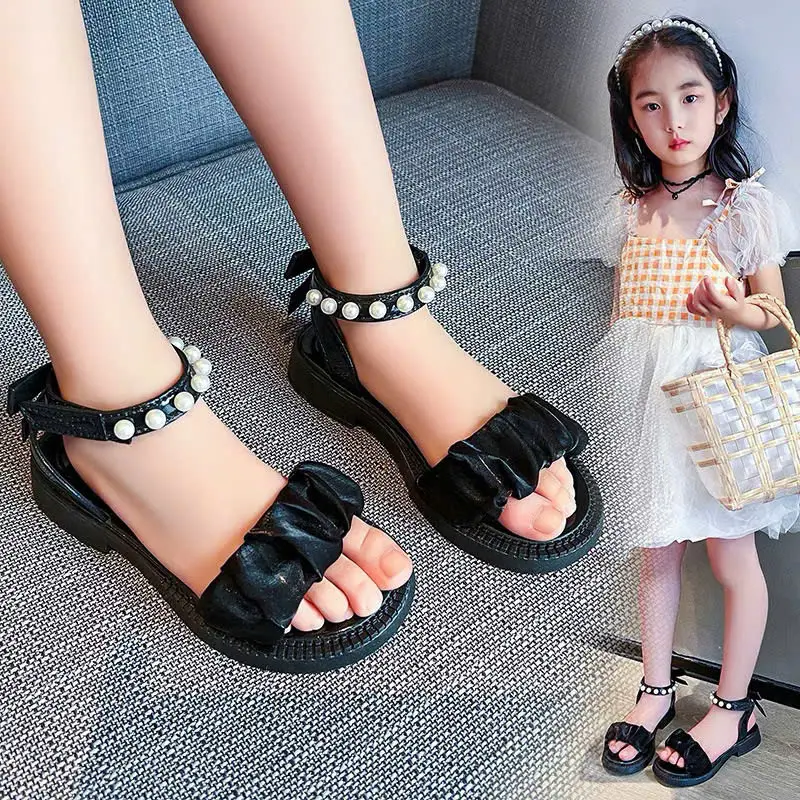 Dép Sandal Quai Dán, Quai Hậu Cho Bé Gái Với Quai Đính Ngọc Trai