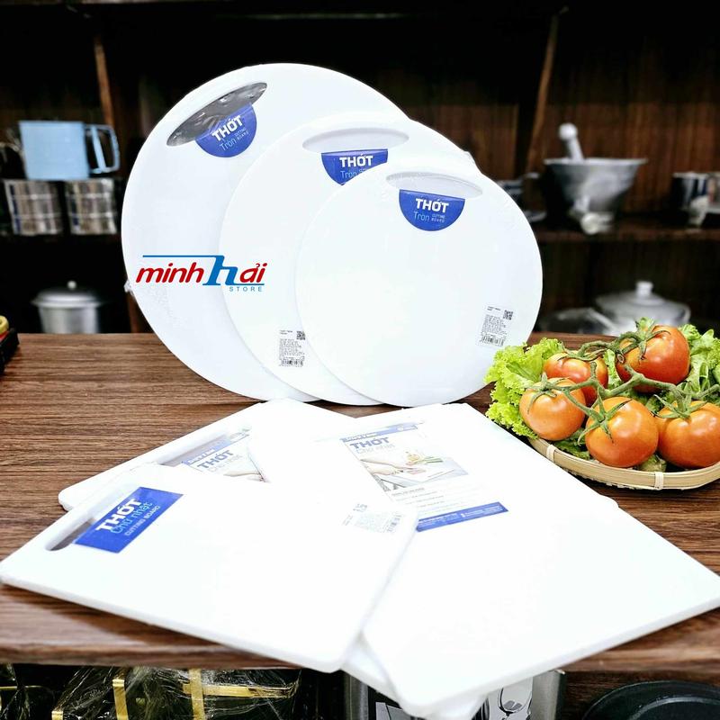  THỚT NHỰA DUY TÂN loại 1- Thớt nhựa tròn chữ nhật. Nhựa PP chính phẩm kháng khuẩn cao an toàn. Bề mặt thớt mịn đẹp 