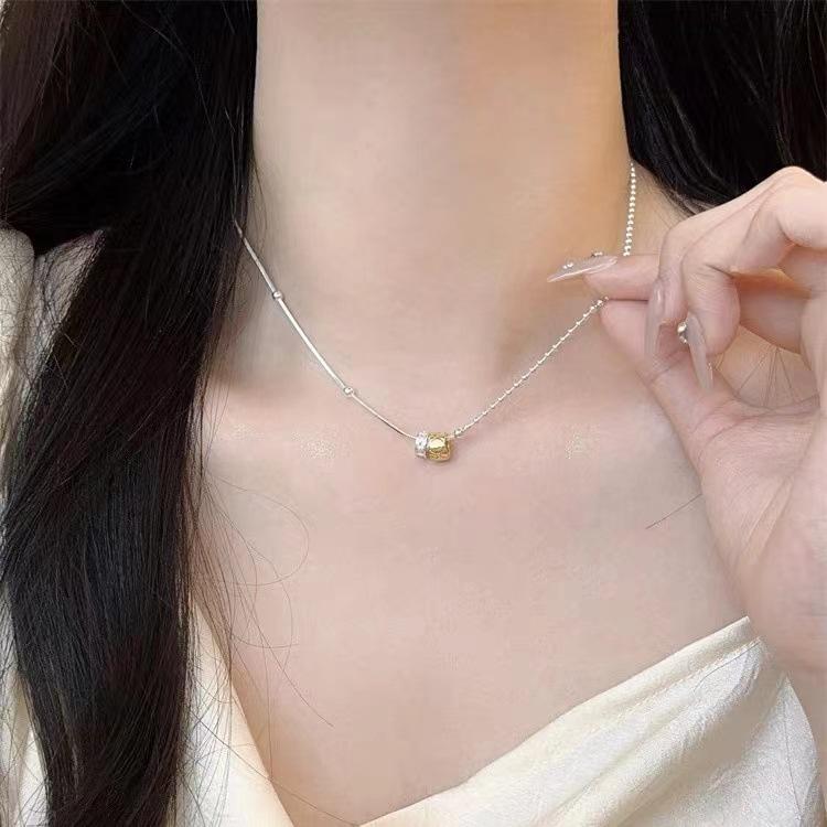 Product Introduction of Vòng cổ nhẫn đôi vàng Zircon đính cườmMàu bạc dành cho phụ nữ, thiết kế ngách sang trọng giá cả phải chăng, phụ kiện đơn giản và tinh tế 2