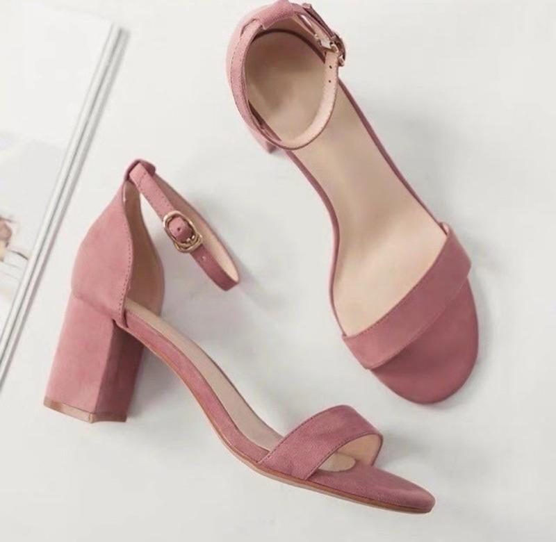 Product Introduction of Sandal High Heels Wanita Simpel Hak 5 cm Terbaru Hak Setengah (3-5 cm) Hitam 6