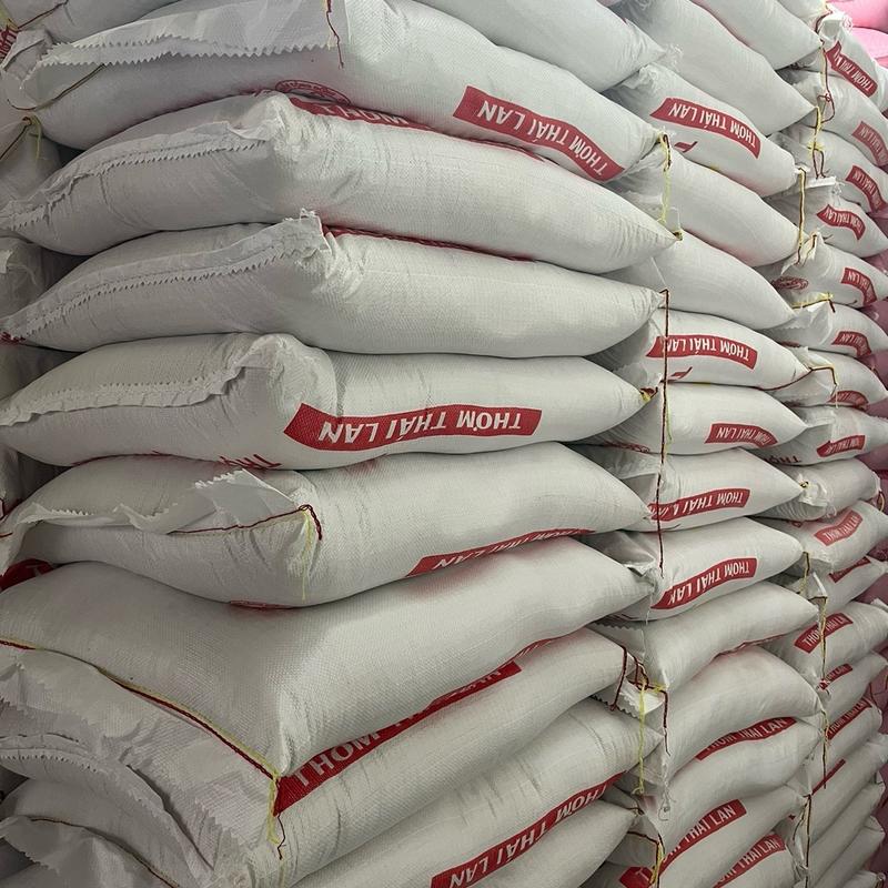 Gạo thơm Thái Lan dẻo 25kg - Hạt gạo to trắng, mùi thơm nhẹ đặc trưng, cơm dẻo mềm và thơm ngon - Food 4