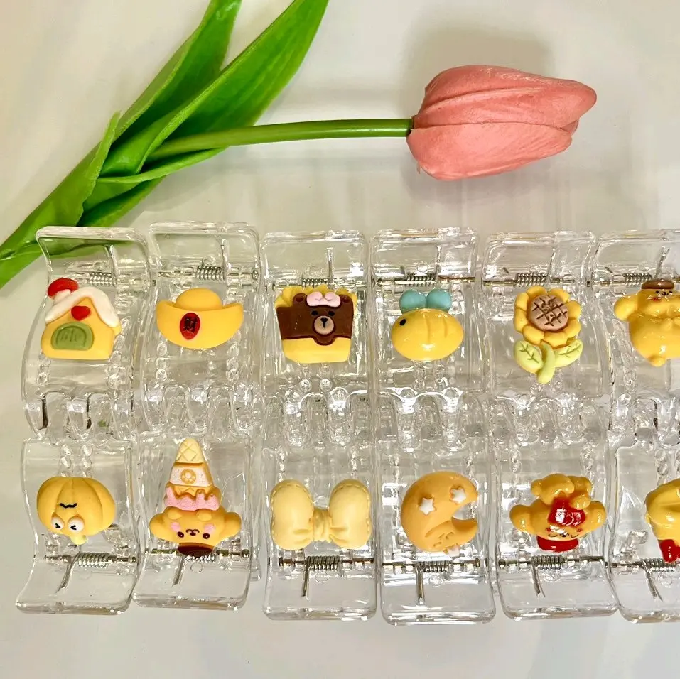 Kẹp càng cua gắn charm hoạt hình dễ thương - giao ngẫu nhiên