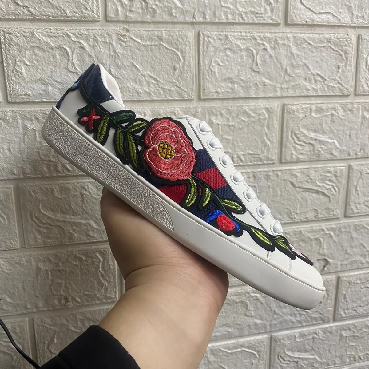 Giày thể thao nam nứa hoa hồng thêu gờ gờ  2024 Sneaker Sneaker Đế Bằng Shoes - Mũi tròn, Gót thấp, Dây buộc, Vải Canvas